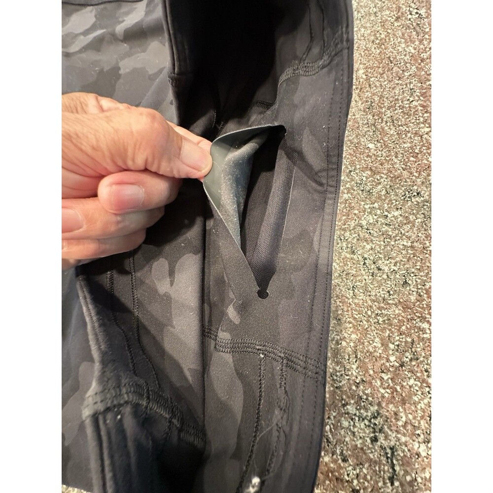 Lululemon Base Pace High-Rise Tight 28" *Brushed Nulux Camo Deep Coal Size 6 - Picture 7 of 12